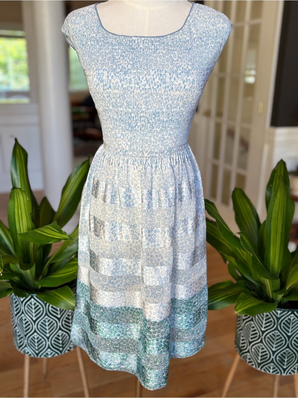 Max Studio Clean Girl‎ Shimmery Smocked Blue/Green Midi Dress Size XS (NWT)